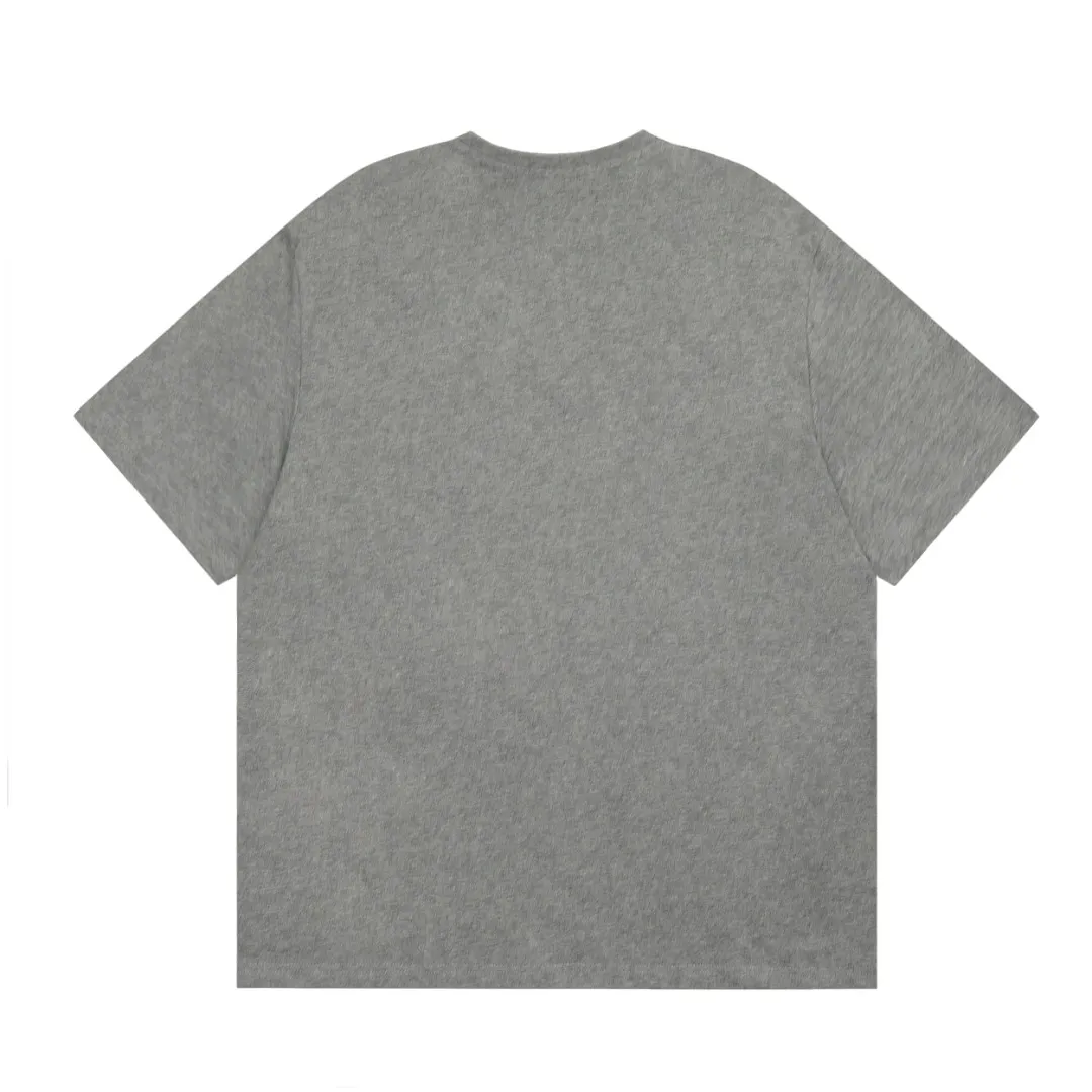 🅿️116 Top quality" Style number: DS003# (not off the shelves all year round) [Ralph Lauren classic pony embroidered round neck basic short sleeves] ✅Ralph Lauren Ralph Lauren classic basic versatile round neck short sleeves ✅Main supply platform live broadcast Wholesale entity Replenish when out of stock Not off the shelf ✅ZP quality 1:1 version Scan the code to enter the GF website Z cabinet quality ✅26 pieces of 180g hydrophilic toner 100% cotton fabric, comfortable and soft, strong breathability, high-end, cost-effective, good quality needless to say ✅Restore the original version, the maximum size can be worn up to 210 pounds, loose, comfortable and stress-free ✅Work wear, life wear, suitable for various occasions, must-have recommendation for couples Size: Powder white dark gray blue label light gray white label